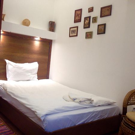 Guest Rooms Maria Luiza Varna Esterno foto