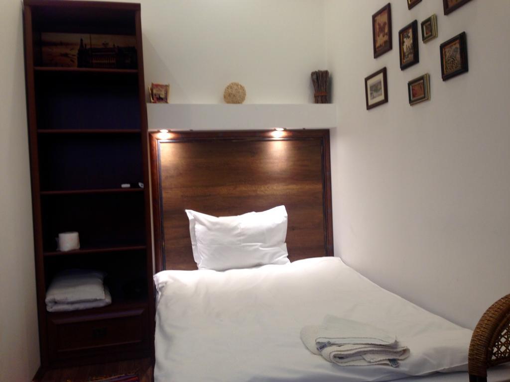 Guest Rooms Maria Luiza Varna Esterno foto