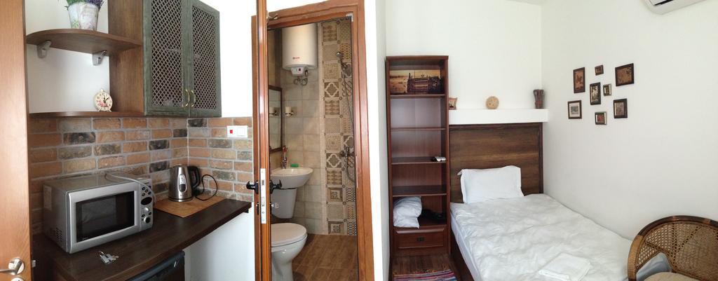 Guest Rooms Maria Luiza Varna Esterno foto