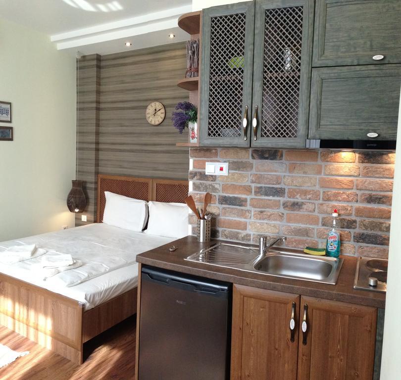 Guest Rooms Maria Luiza Varna Esterno foto
